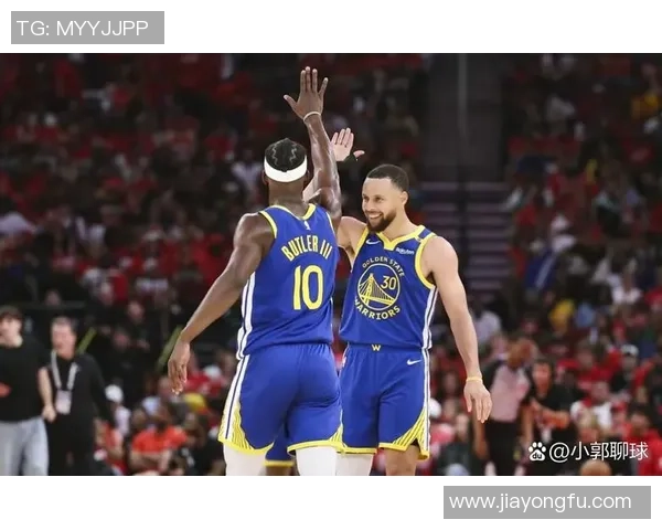 库里与骑士精彩对决全场比赛录像回顾与分析